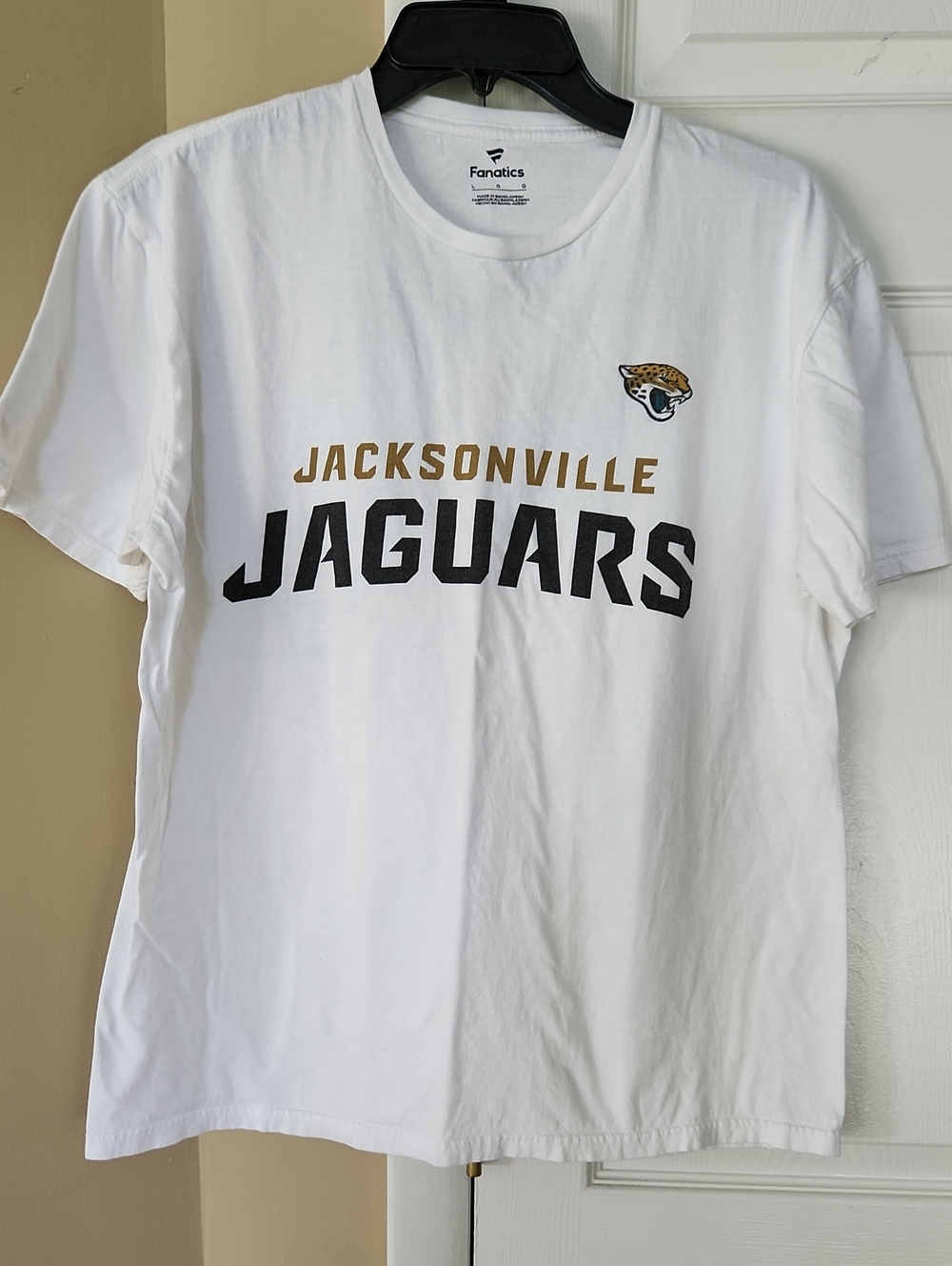 JAX Jaguars Tshirt, Large By Fanatics